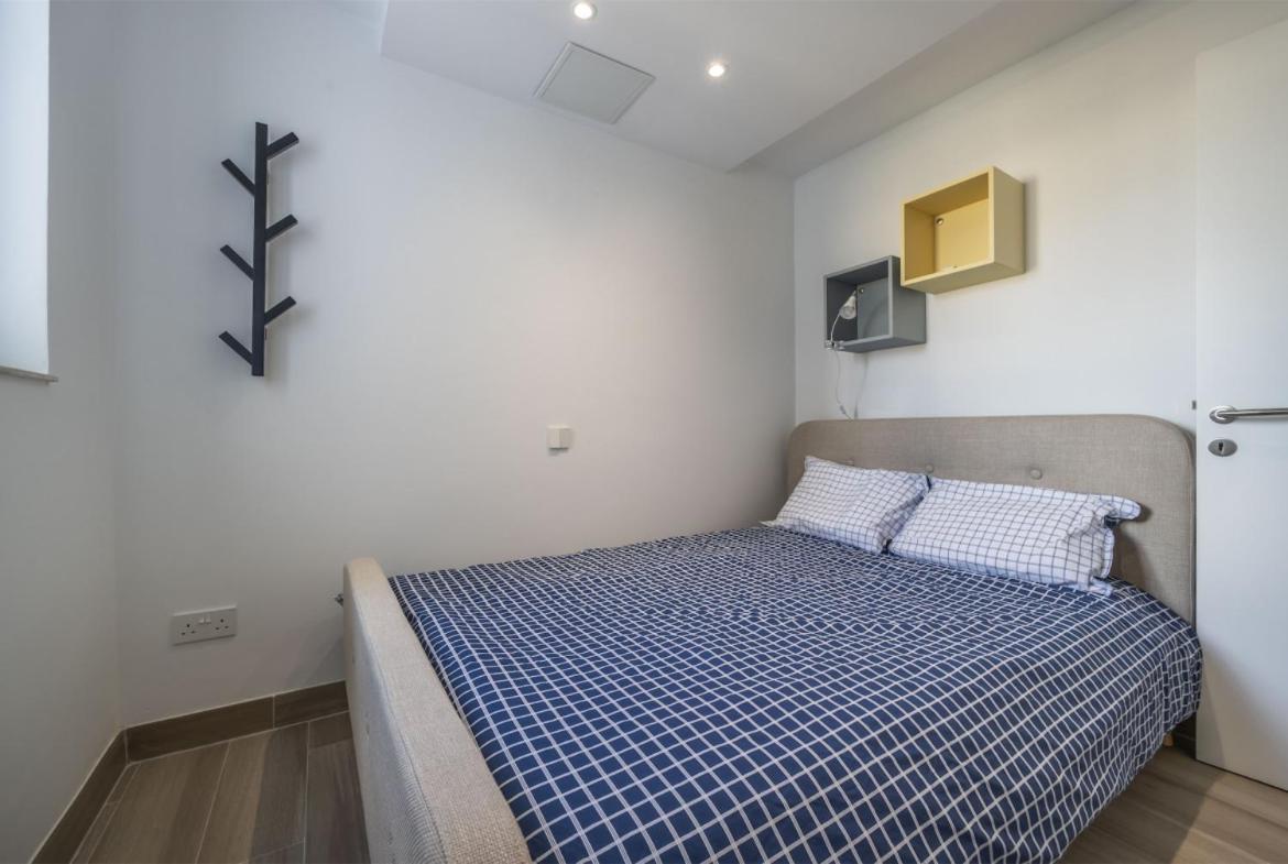 Deluxe Seaview Apartment